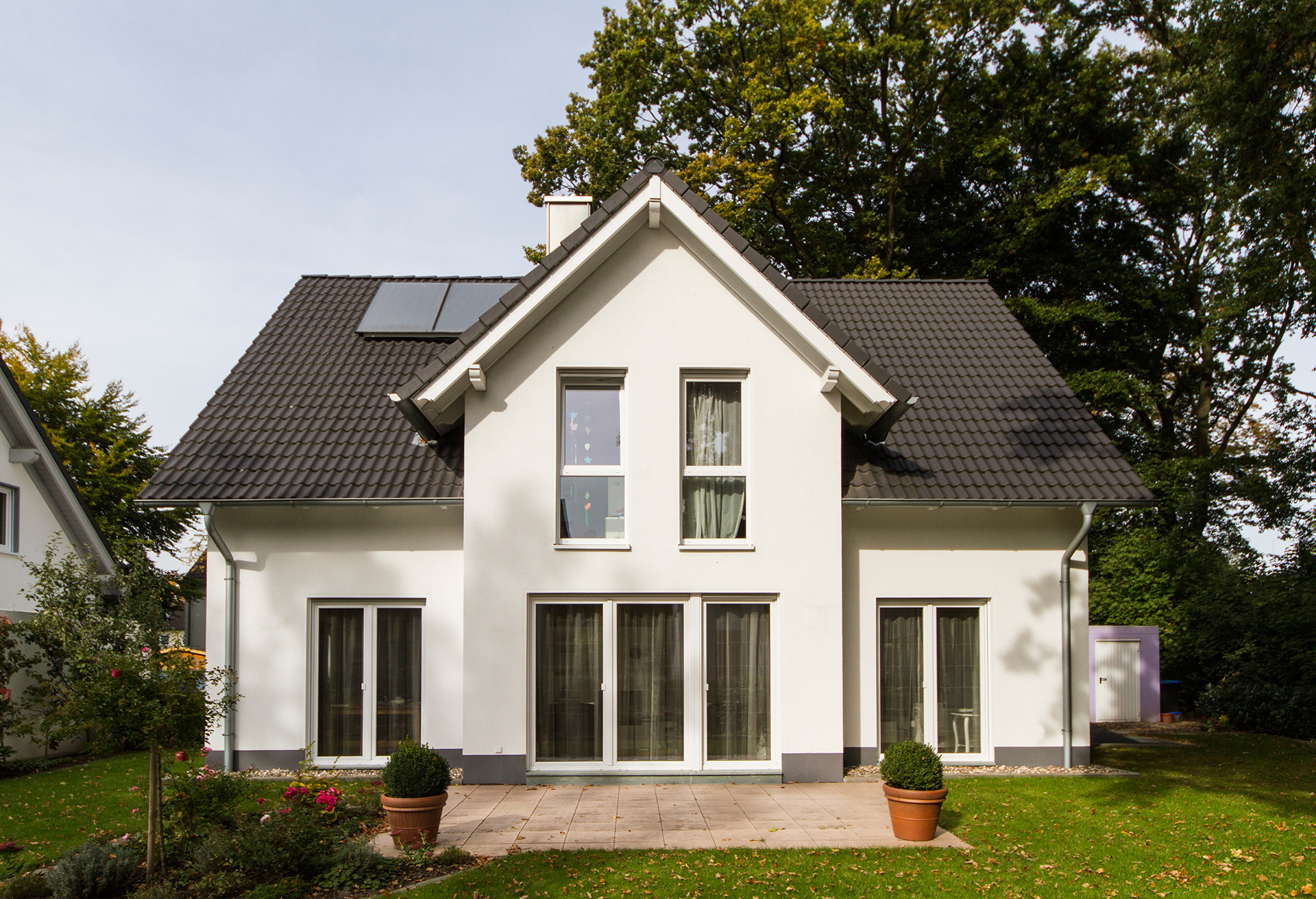 Einfamilienhaus mit Vorgarten